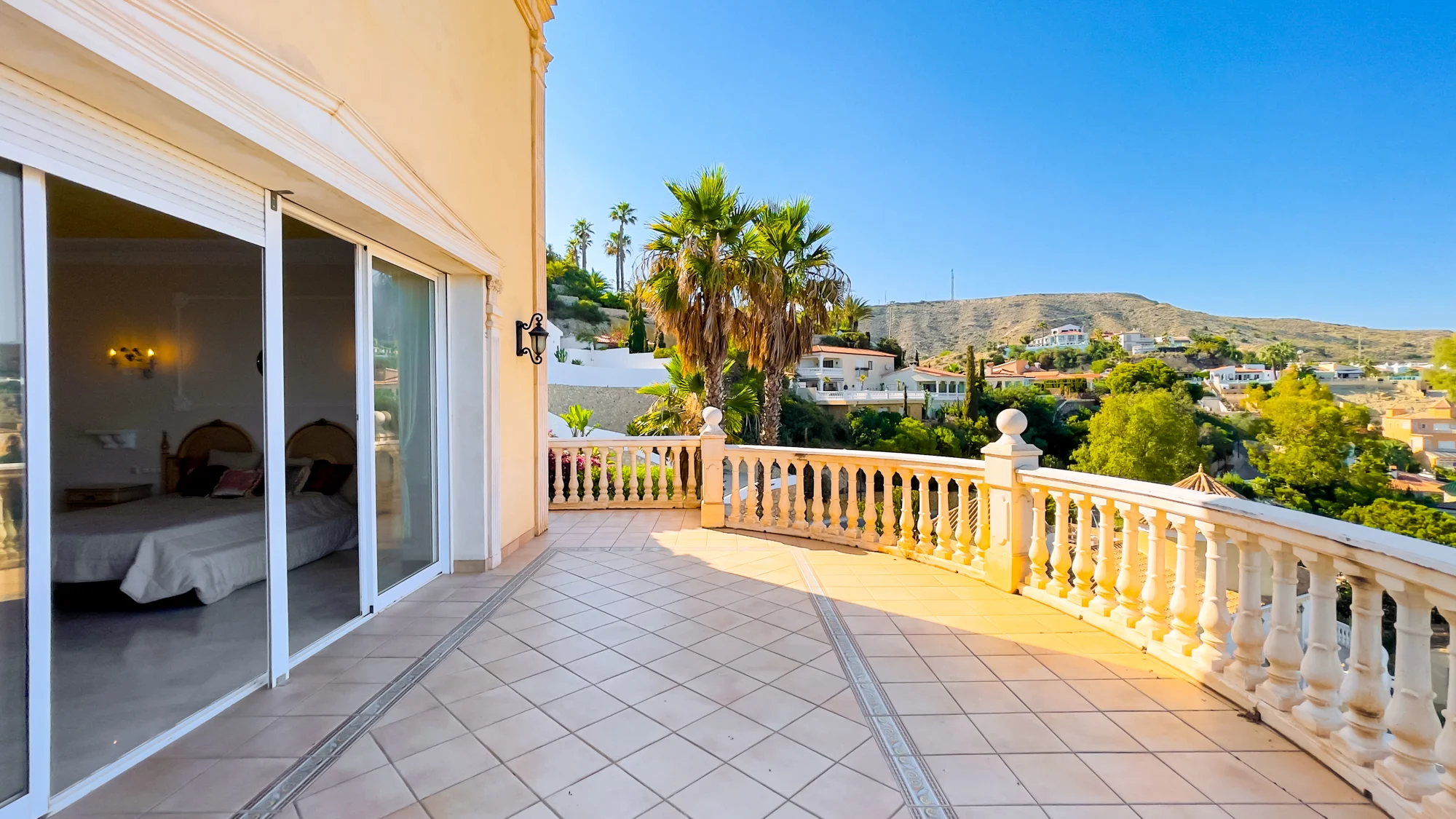 Classical Villa with Pool and Sea Views in Coveta Fumà