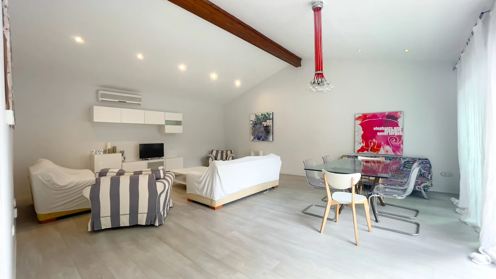 Chalet con piscina y jardín mediterráneo en San Juan pueblo · foto 2