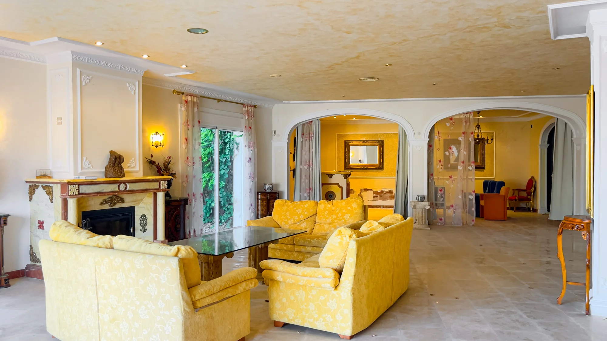 Villa clásica con piscina y vistas al mar en Coveta Fumà · foto 5