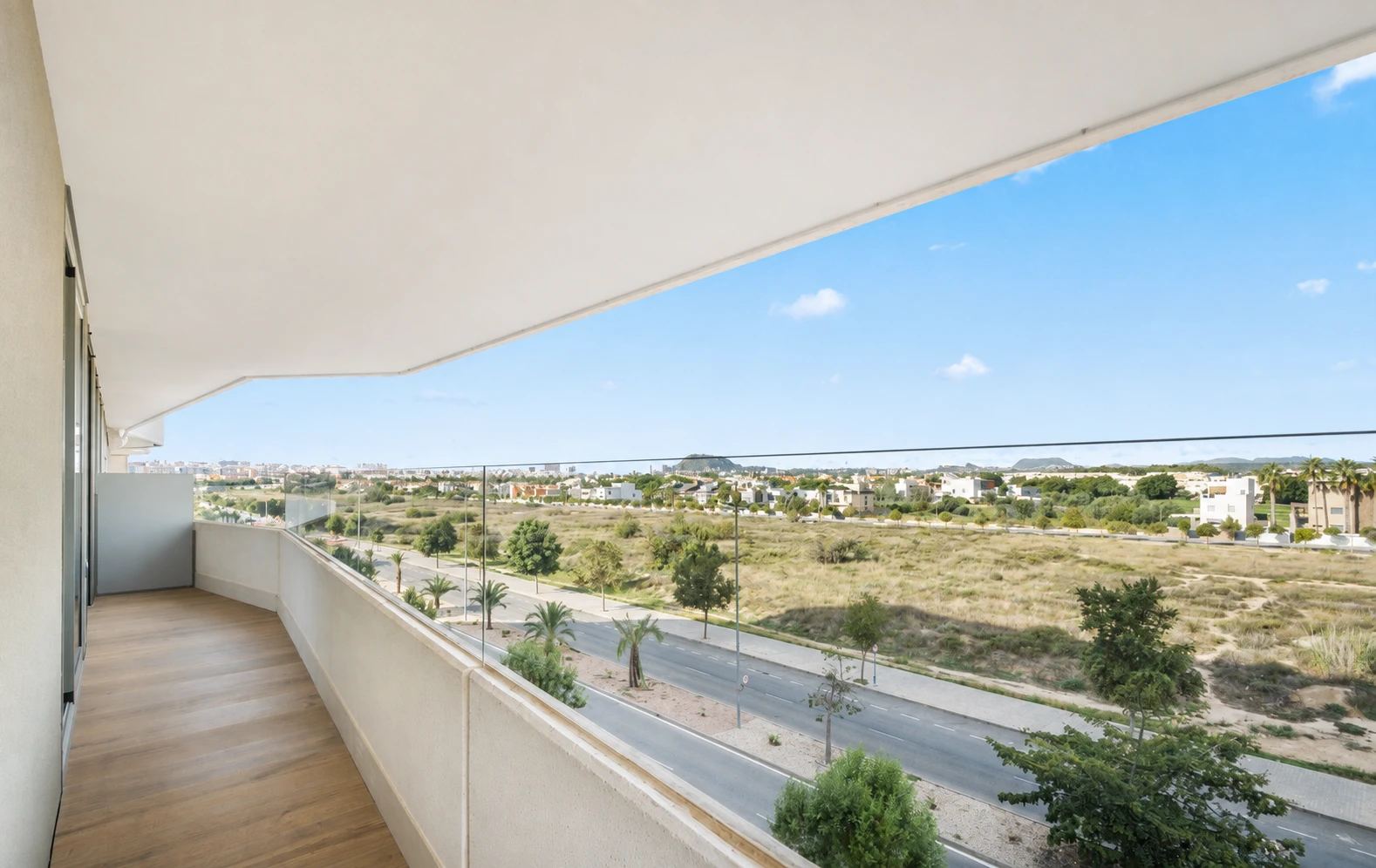 Azara, apartamento de tres dormitorios en PAU 5, Alicante · foto 5